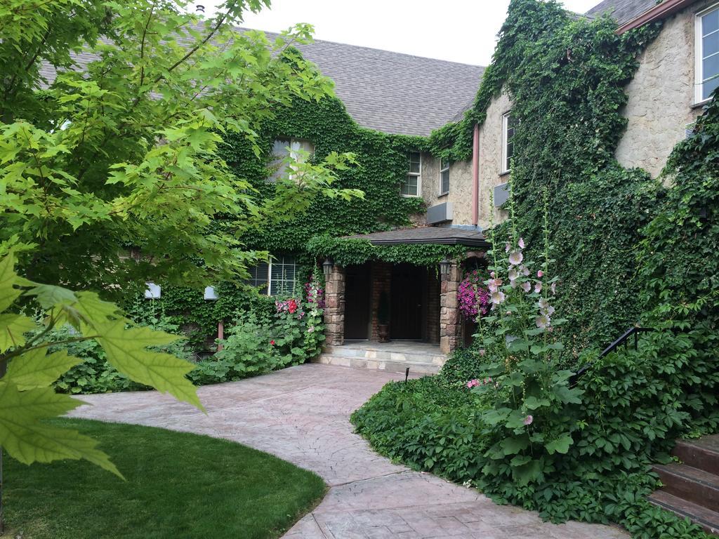 Black Swan Inn Luxurious Theme Rooms Pocatello Exterior foto
